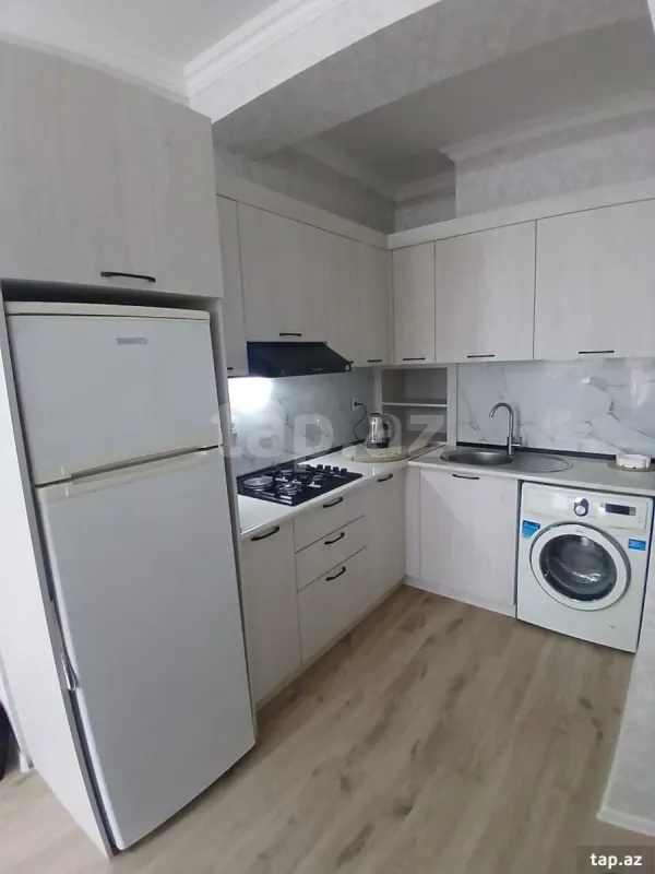 Kirayə verilir 2 otaqlı yeni tikili 68 m²