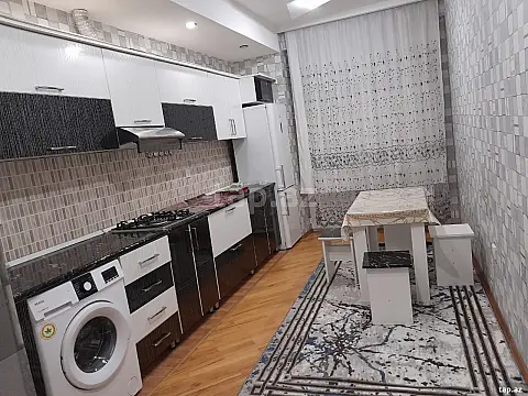 Kirayə verilir 3 otaqlı yeni tikili 100 m²