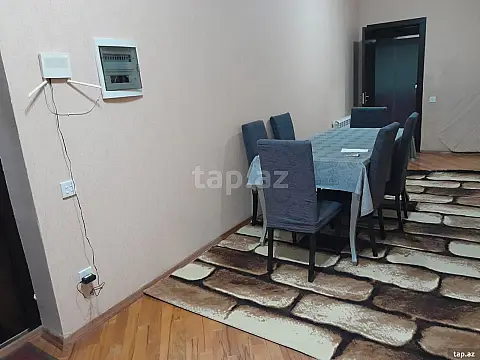 Kirayə verilir 3 otaqlı yeni tikili 100 m²