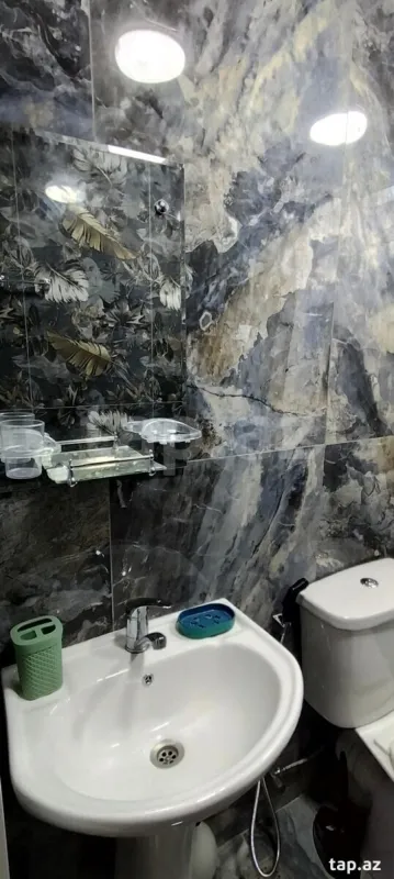 Kirayə verilir 2 otaqlı yeni tikili 45 m²