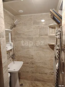 Kirayə verilir 4 otaqlı həyət evi