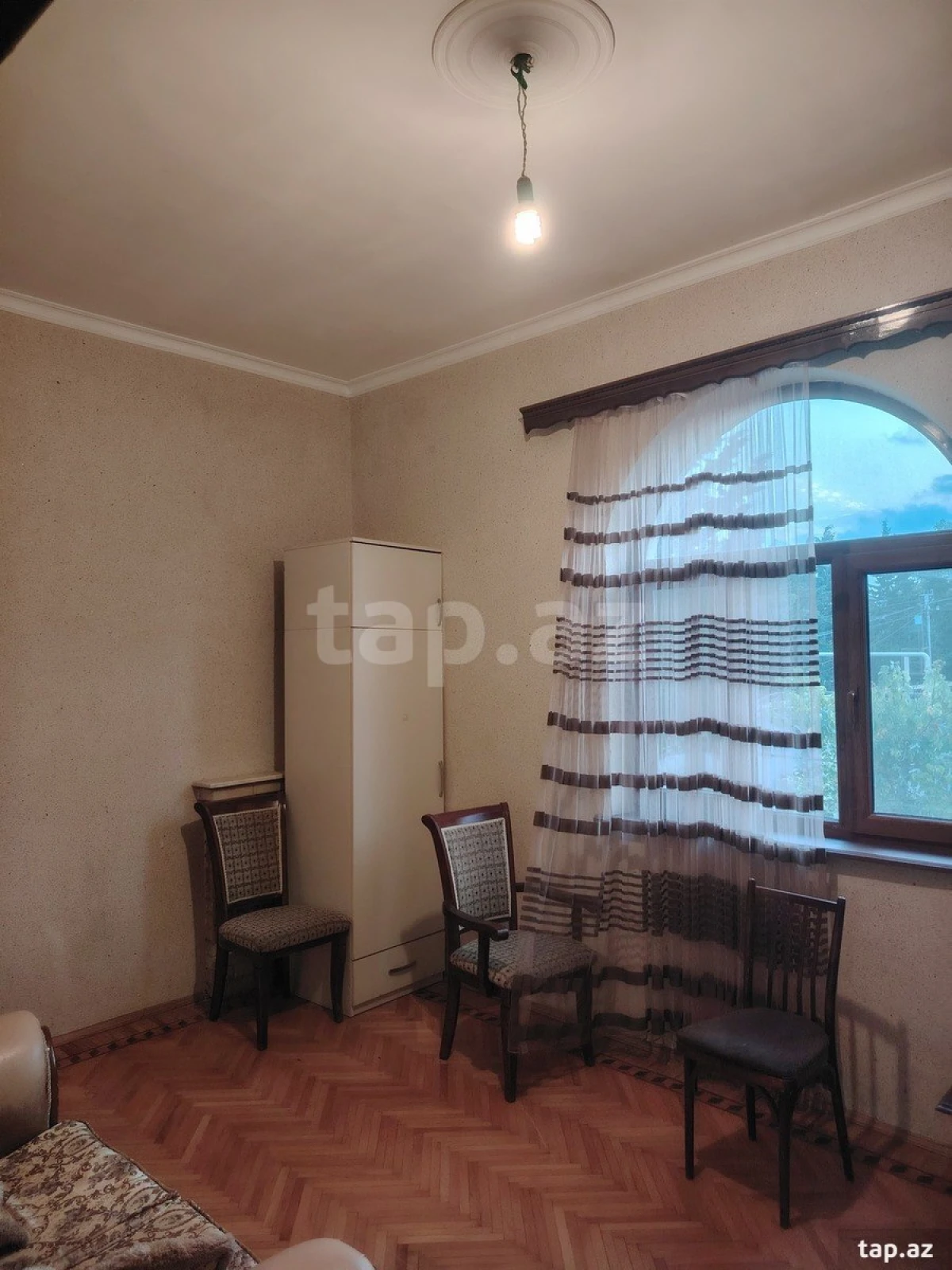 Kirayə verilir 4 otaqlı həyət evi