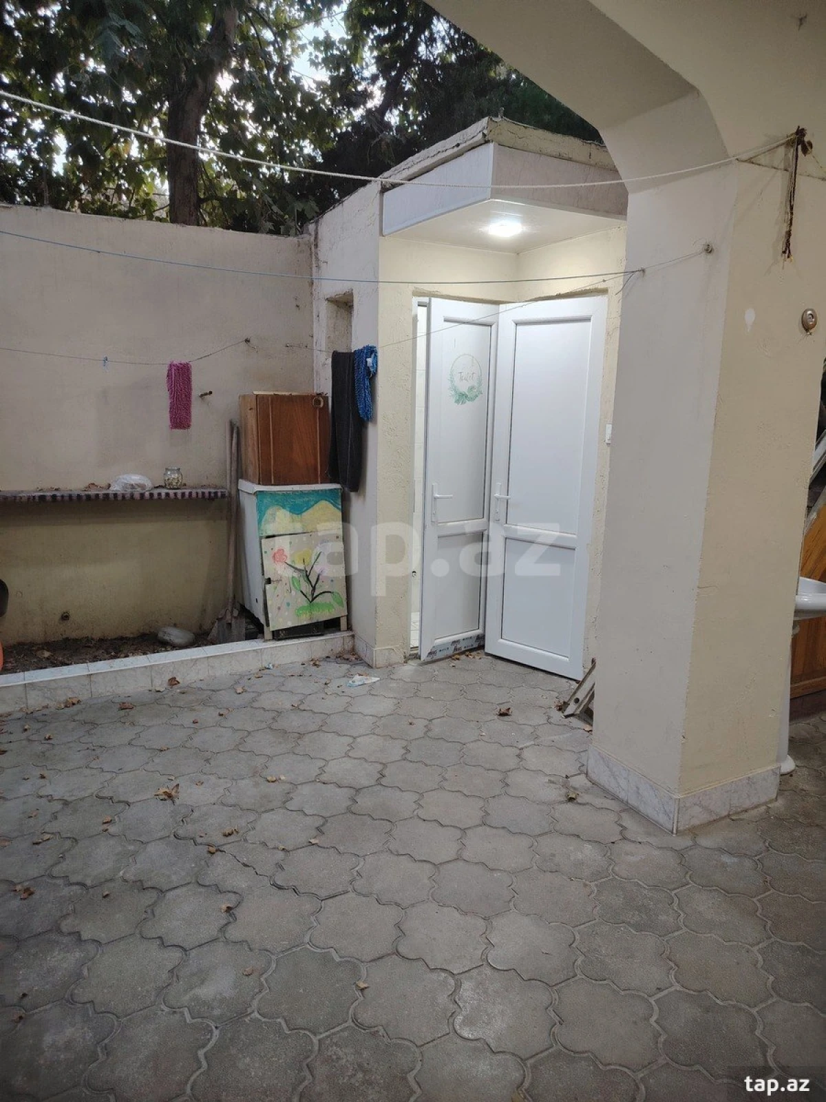 Kirayə verilir 4 otaqlı həyət evi