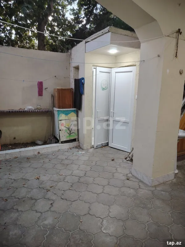 Kirayə verilir 4 otaqlı həyət evi