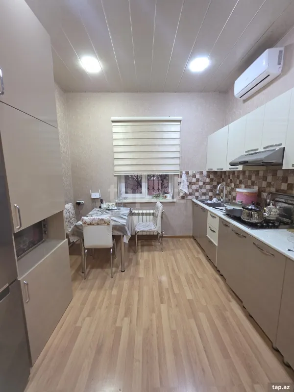 Satılır 4 otaqlı həyət evi