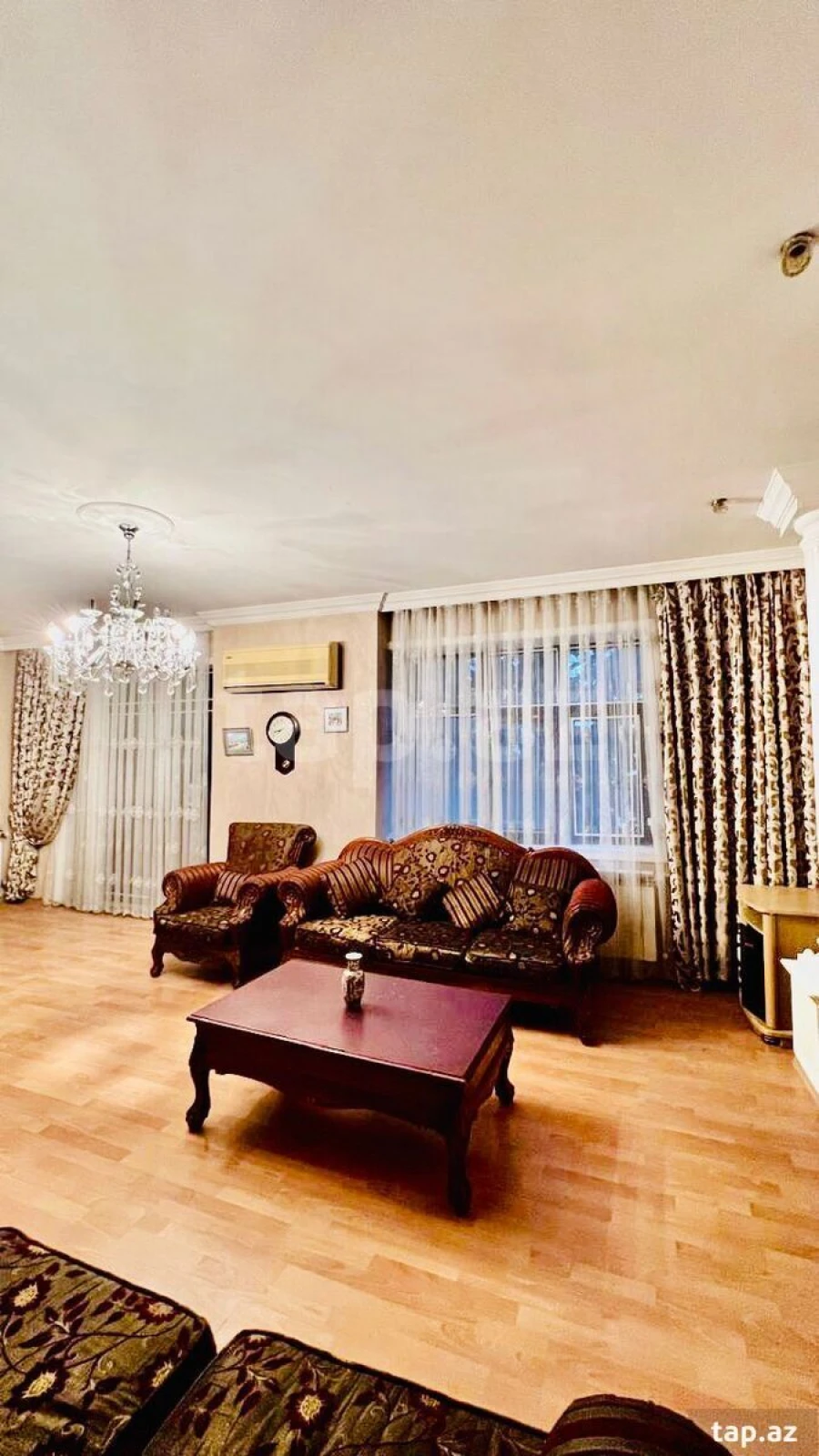 Kirayə verilir 3 otaqlı mənzil 135 m²