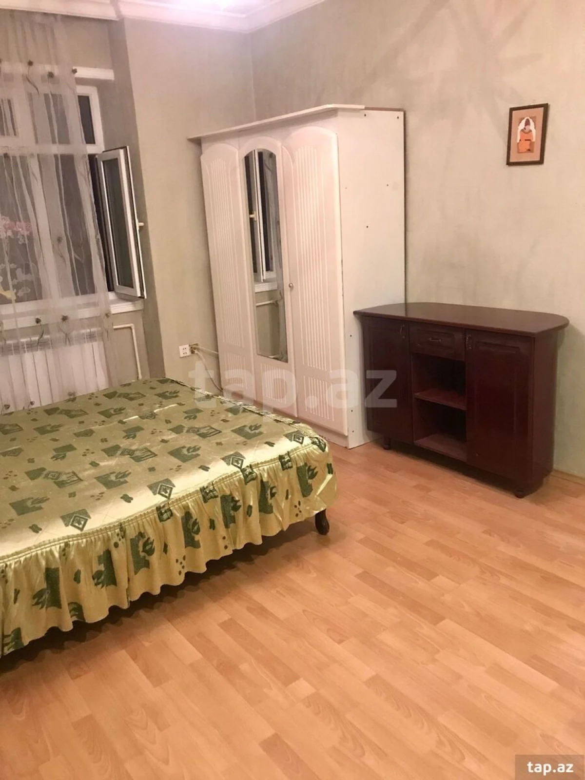 Kirayə verilir 3 otaqlı mənzil 135 m²
