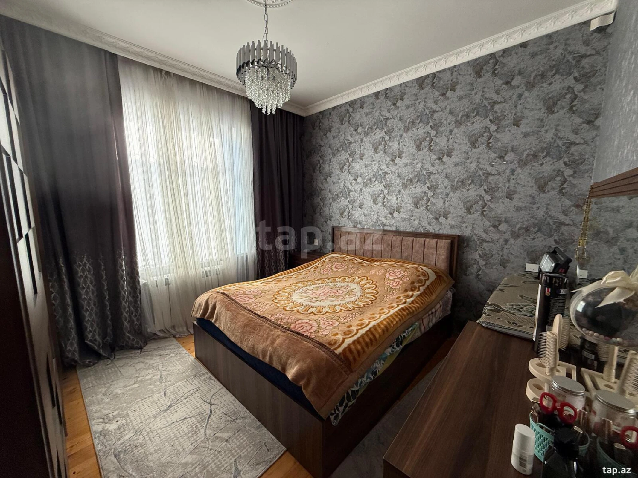 Satılır 4 otaqlı həyət evi