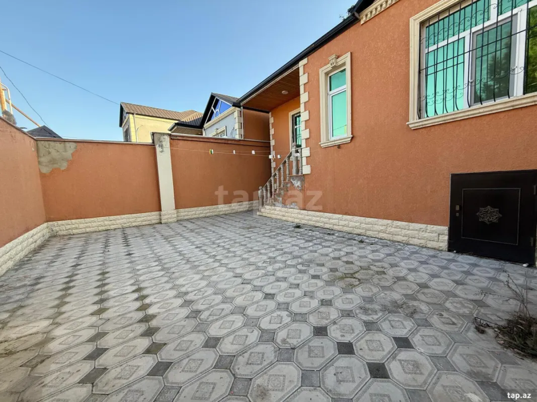 Satılır 4 otaqlı həyət evi
