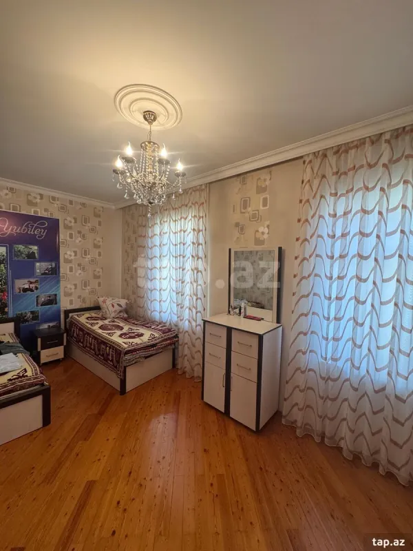 Satılır 5 otaqlı həyət evi