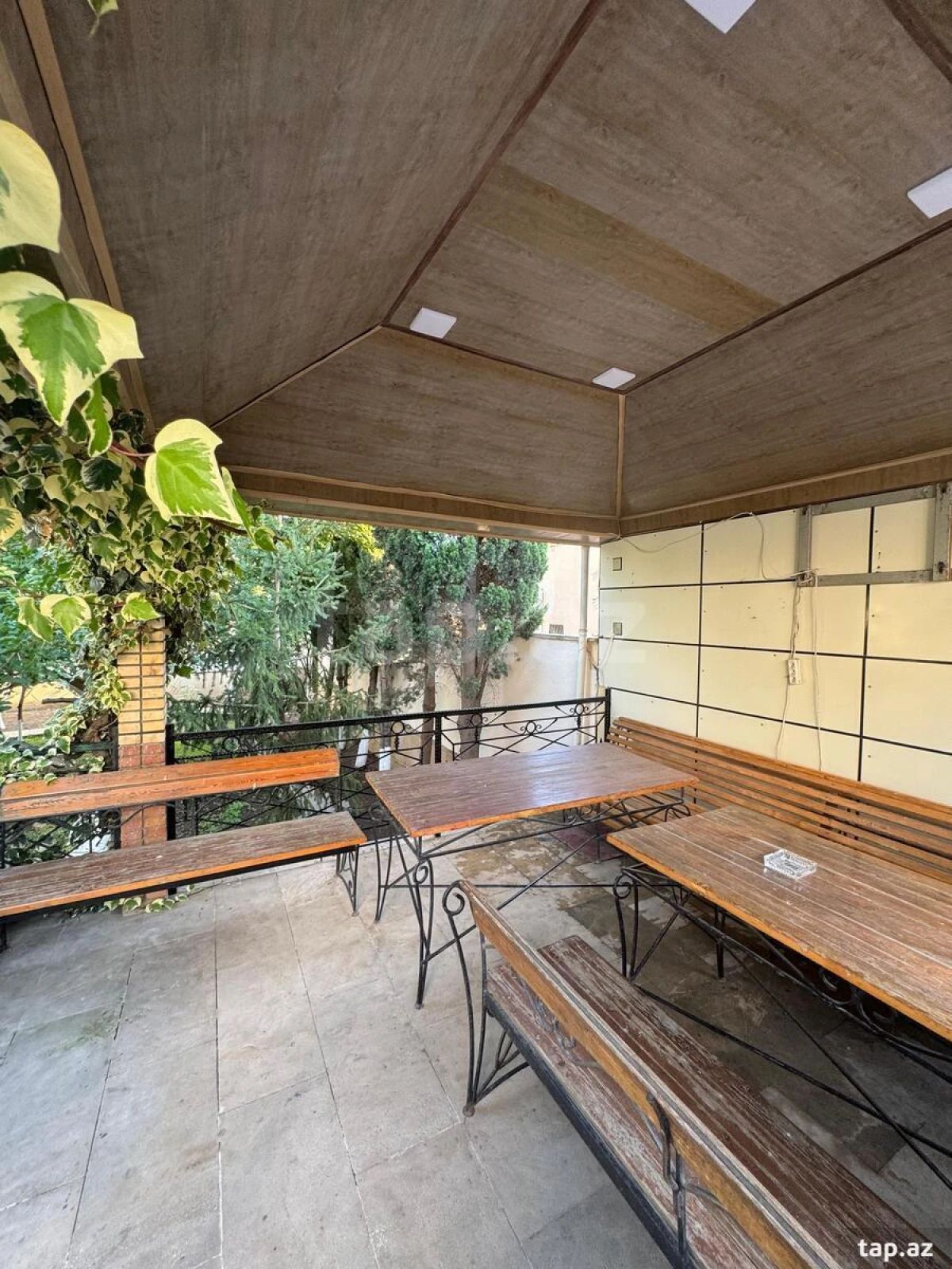 Satılır 5 otaqlı həyət evi