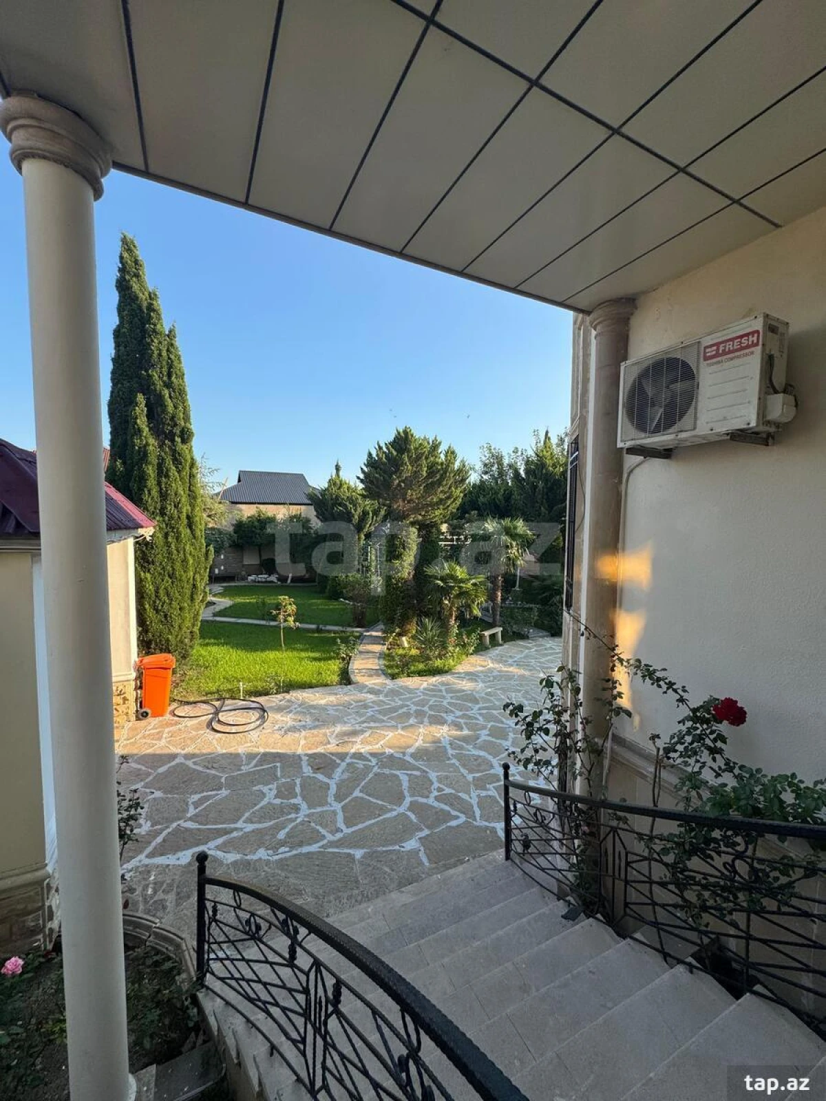 Satılır 5 otaqlı həyət evi