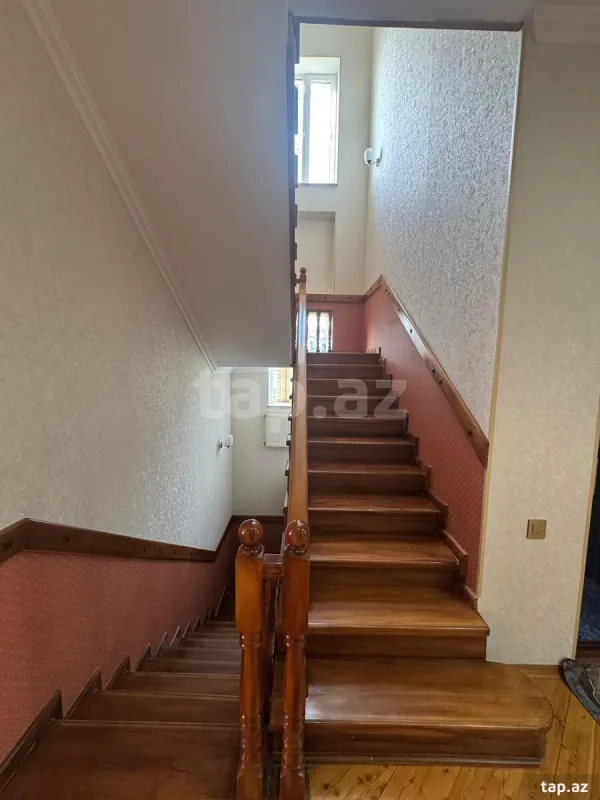 Satılır 5 otaqlı həyət evi