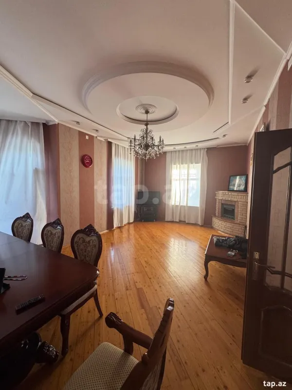 Satılır 5 otaqlı həyət evi