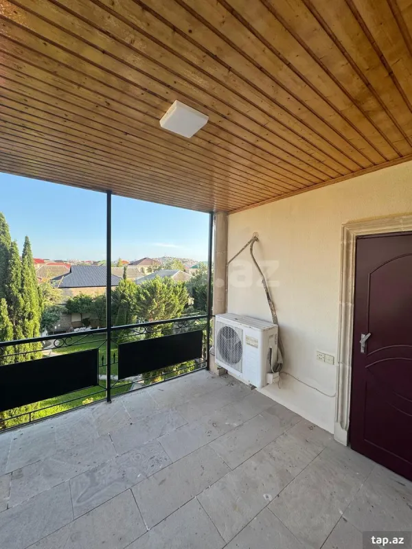 Satılır 5 otaqlı həyət evi