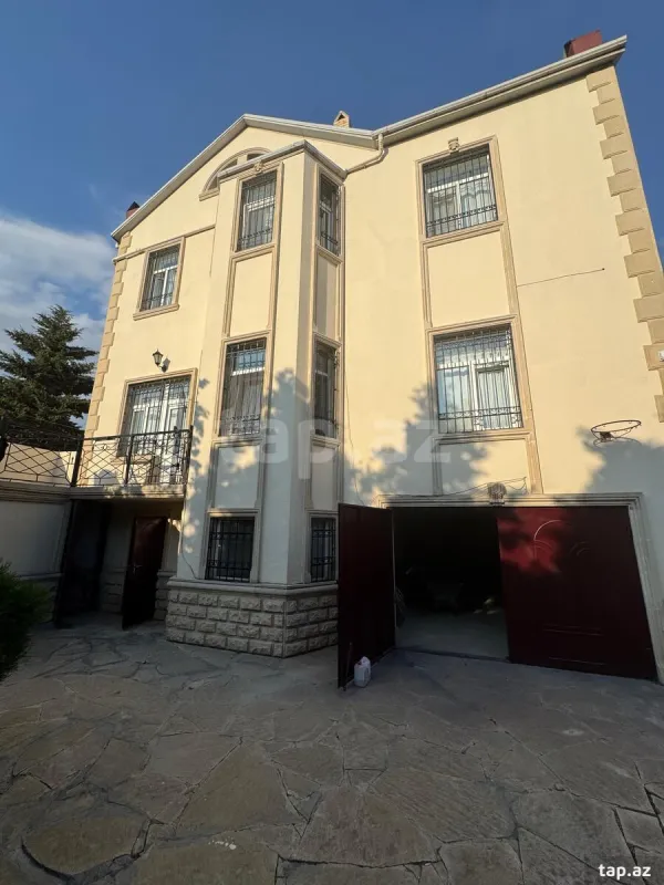 Satılır 5 otaqlı həyət evi