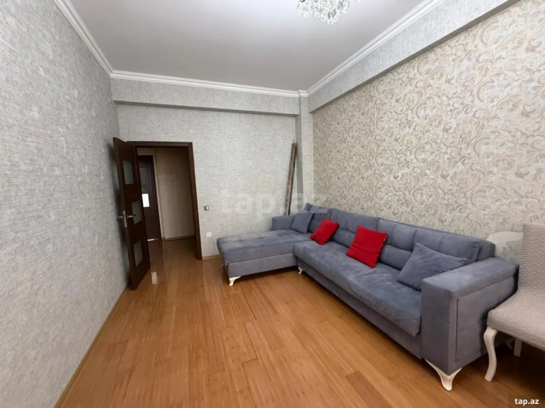 Kirayə verilir 2 otaqlı yeni tikili 62 m²