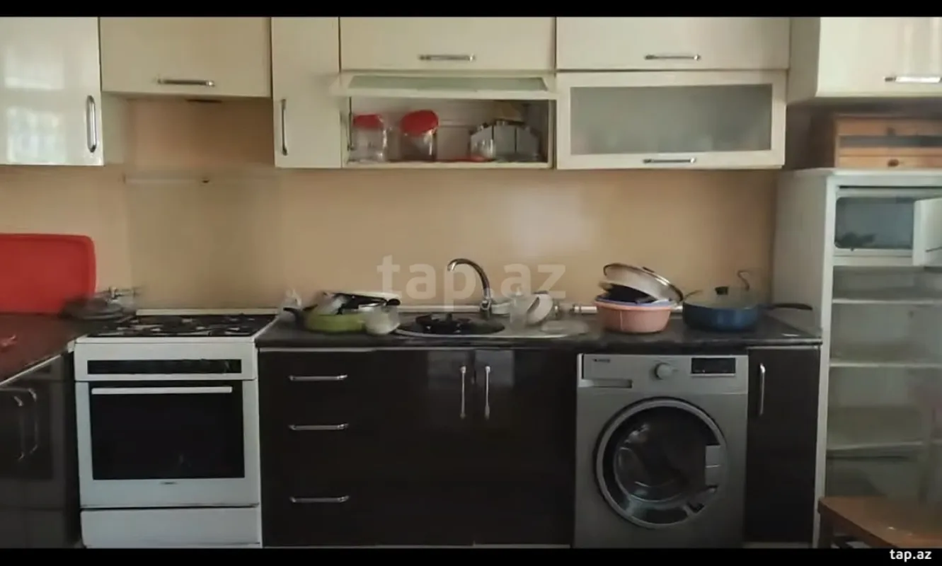 Satılır 5 otaqlı həyət evi