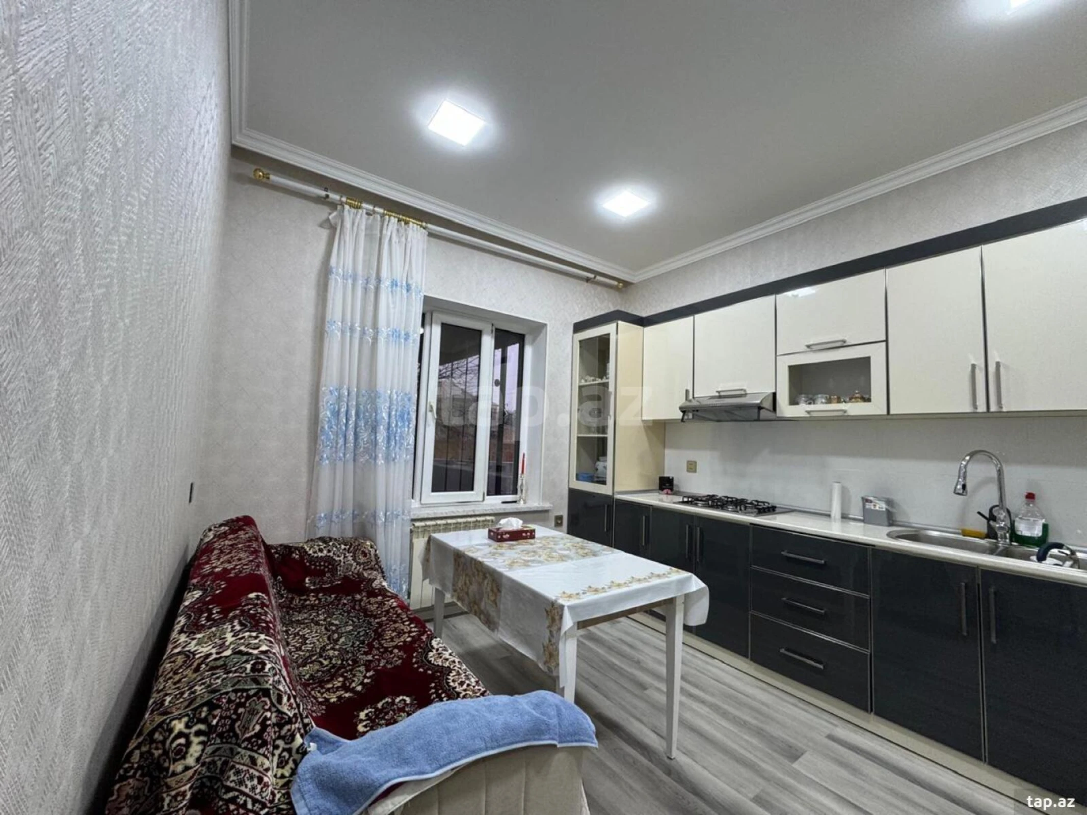 Satılır 3 otaqlı həyət evi