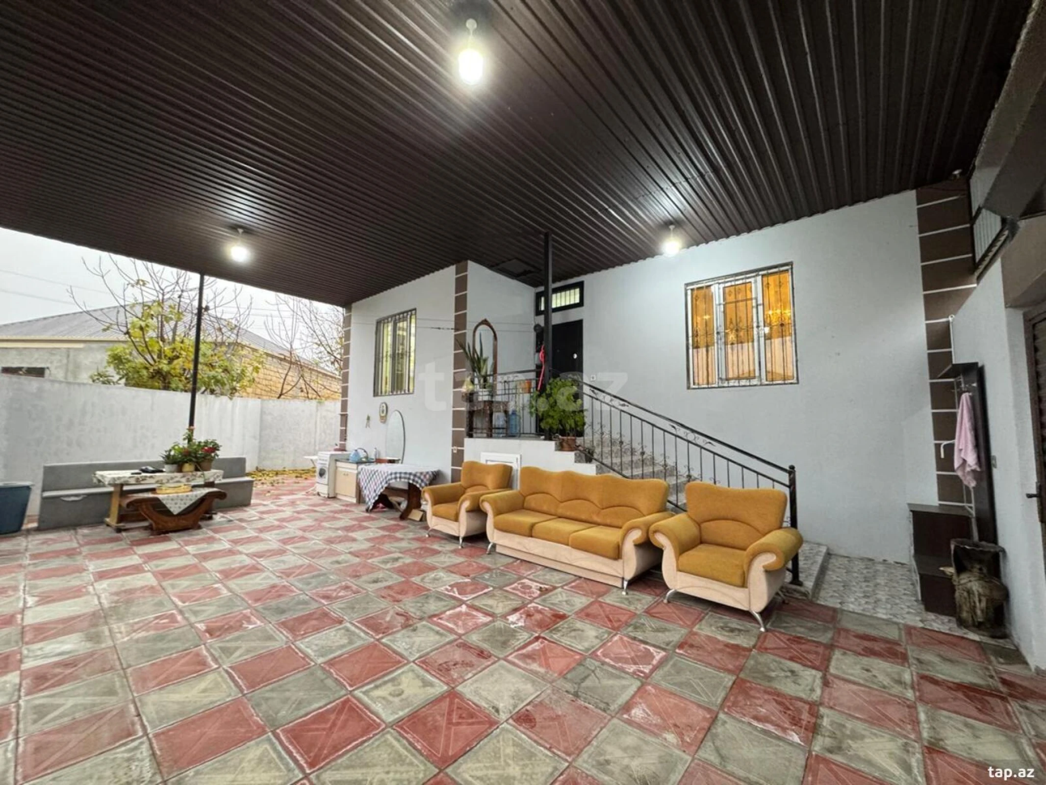 Satılır 3 otaqlı həyət evi