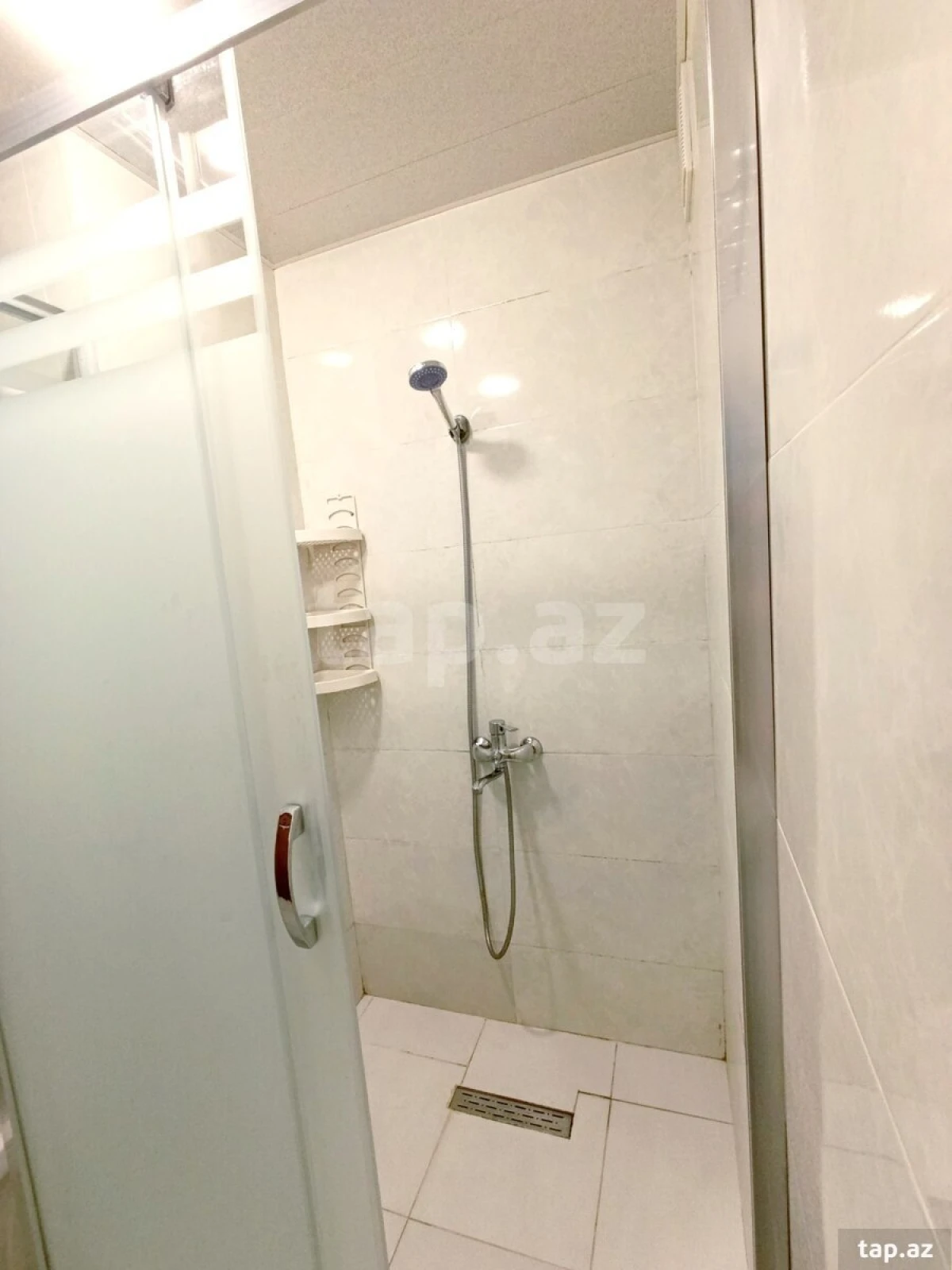 Satılır 1 otaqlı mənzil 50 m²