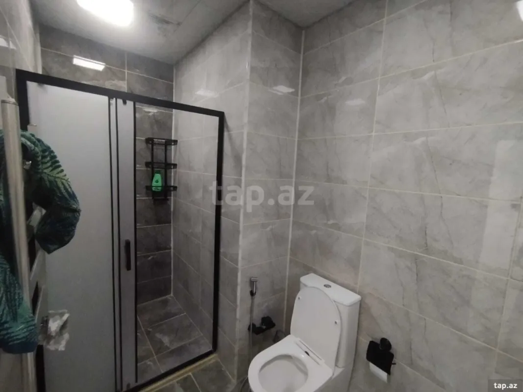 Kirayə verilir 3 otaqlı yeni tikili 130 m²