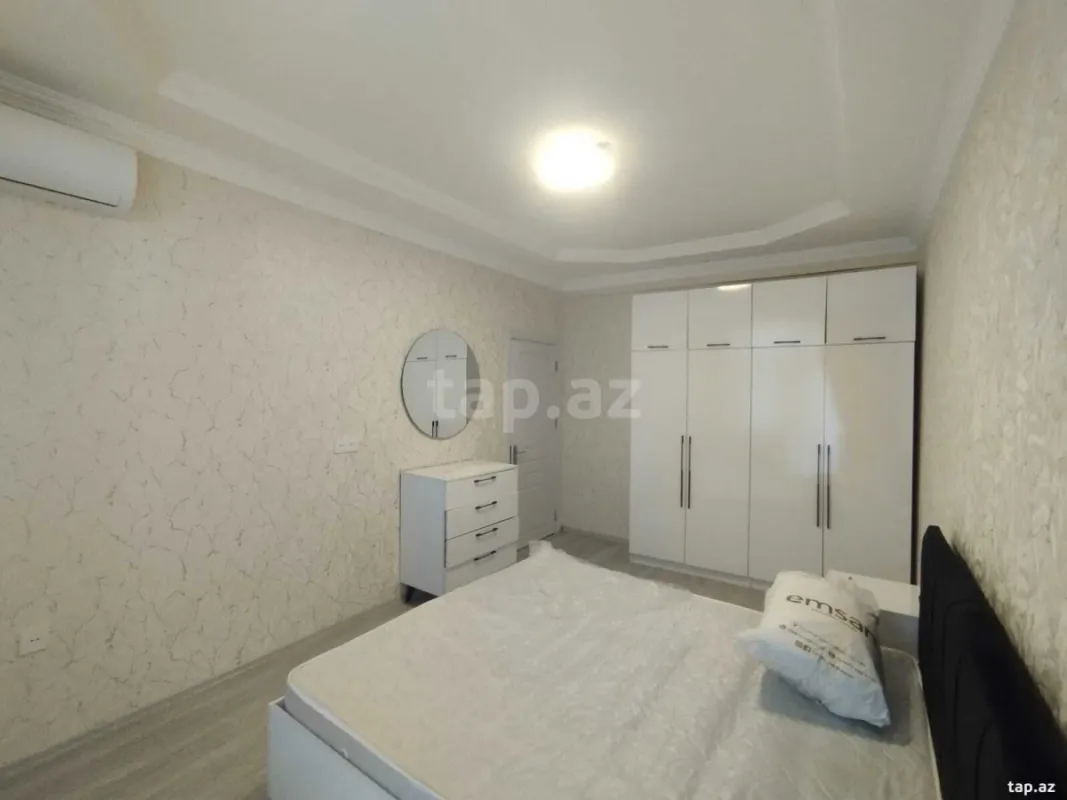 Kirayə verilir 3 otaqlı yeni tikili 130 m²