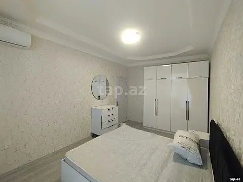 Kirayə verilir 3 otaqlı yeni tikili 130 m²