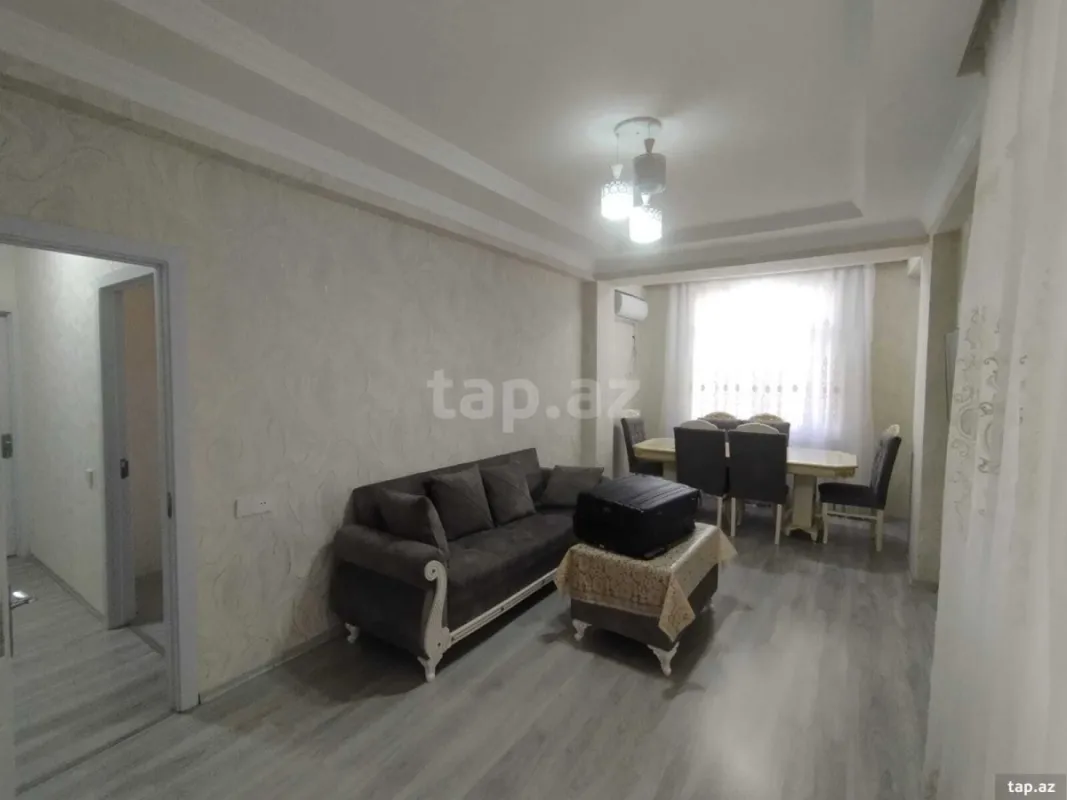 Kirayə verilir 3 otaqlı yeni tikili 130 m²