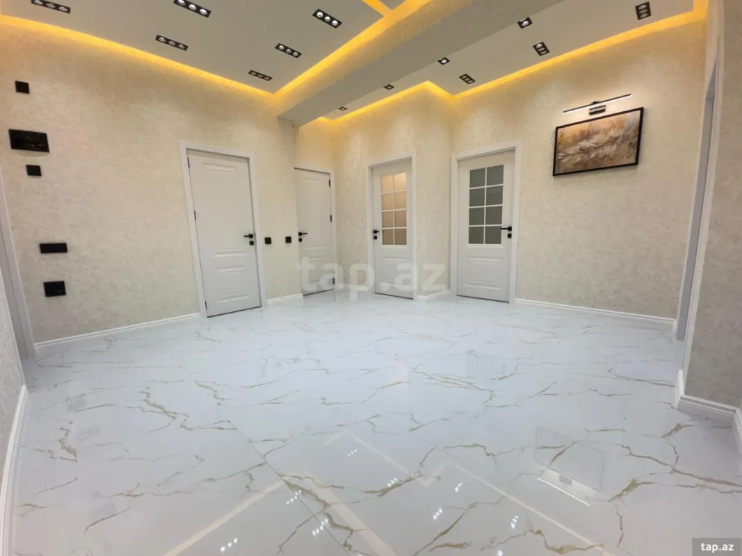 Satılır 3 otaqlı yeni tikili 112 m²