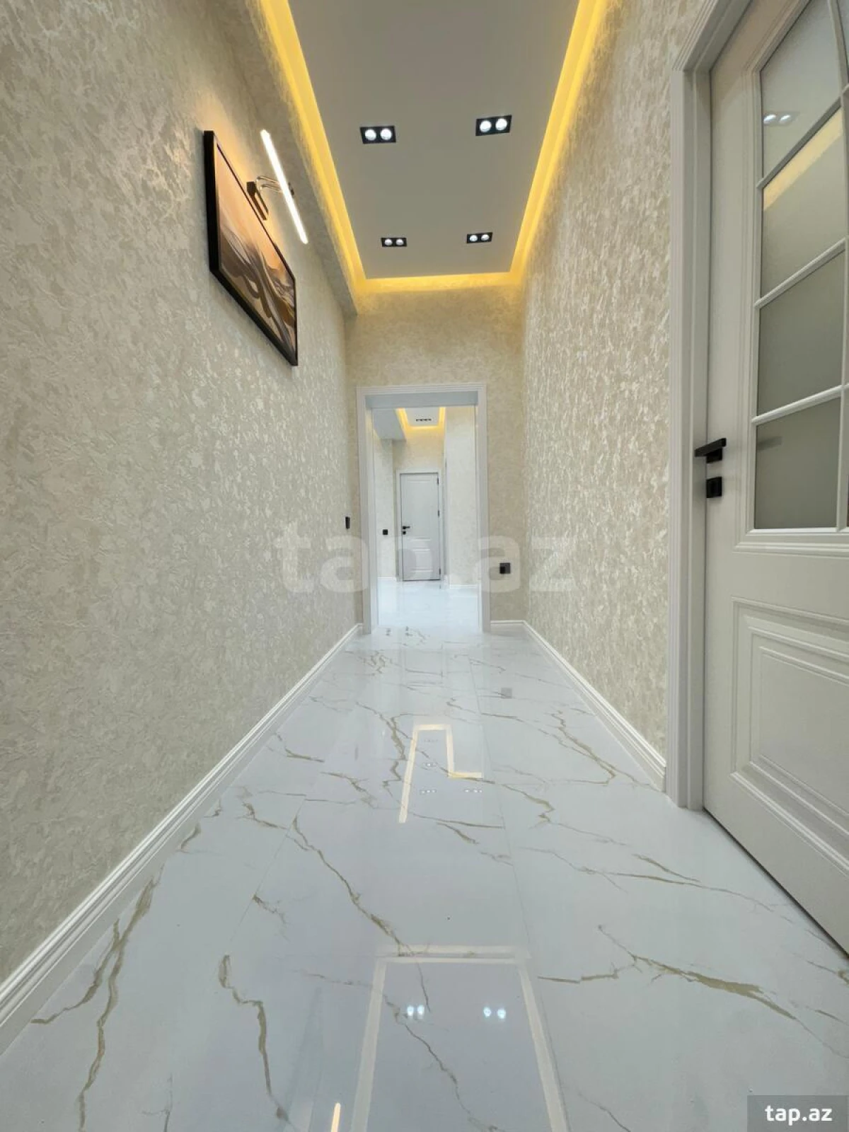 Satılır 3 otaqlı yeni tikili 112 m²