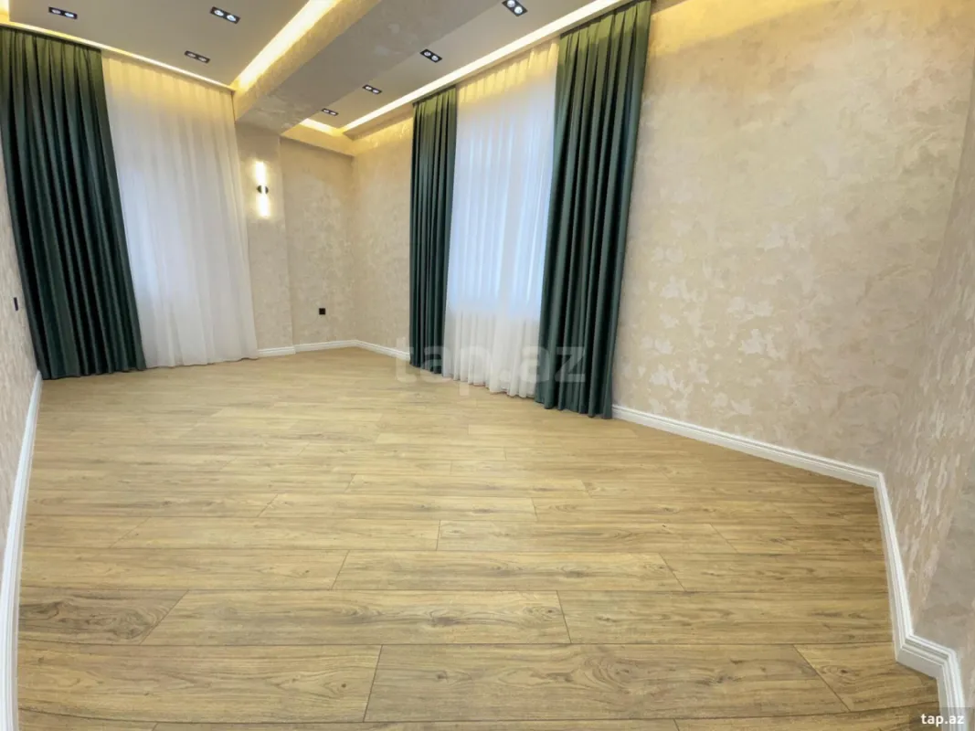 Satılır 3 otaqlı yeni tikili 112 m²