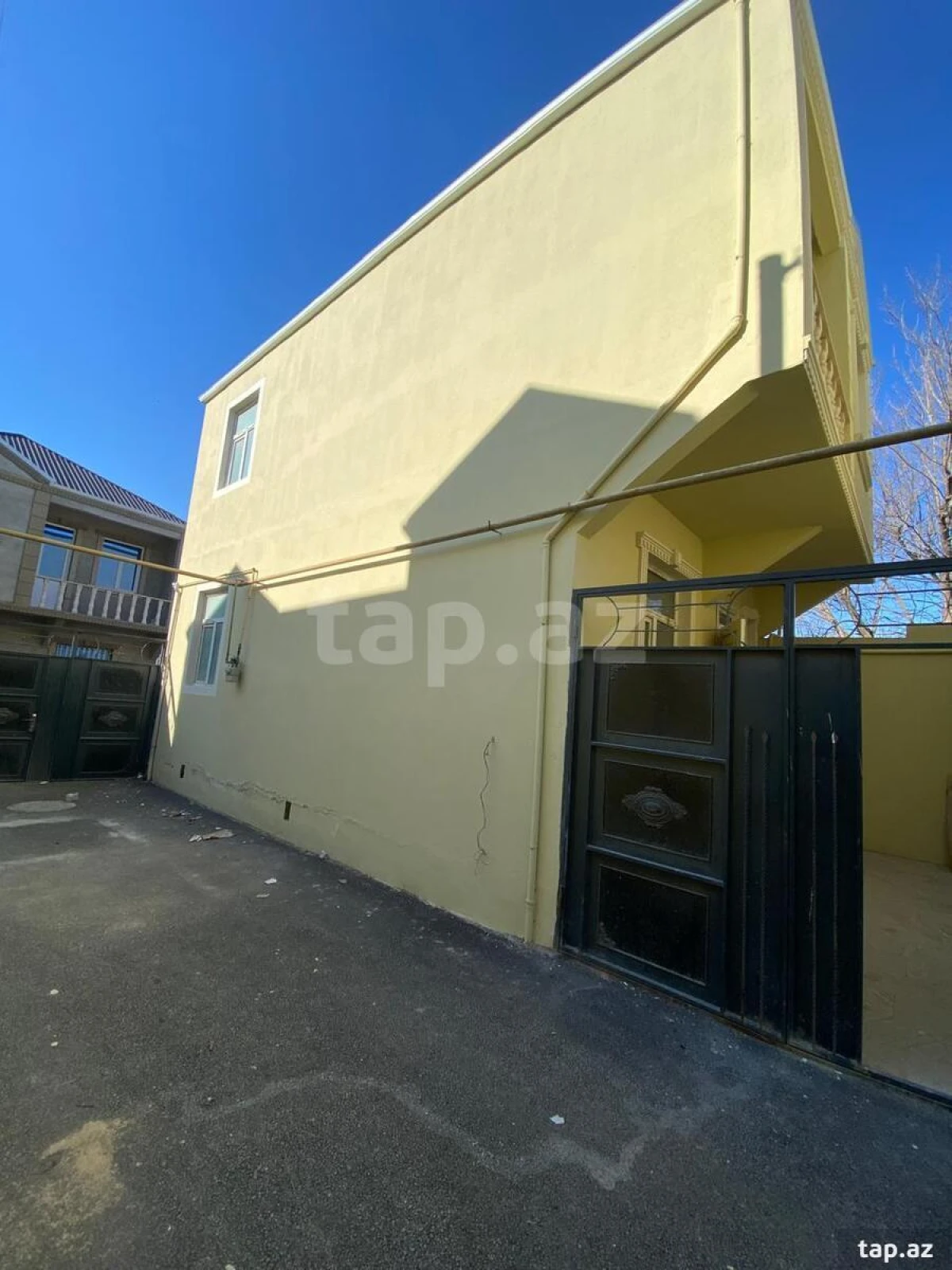 Satılır 4 otaqlı həyət evi