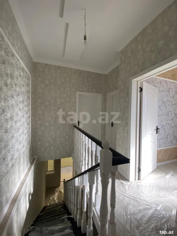 Satılır 4 otaqlı həyət evi