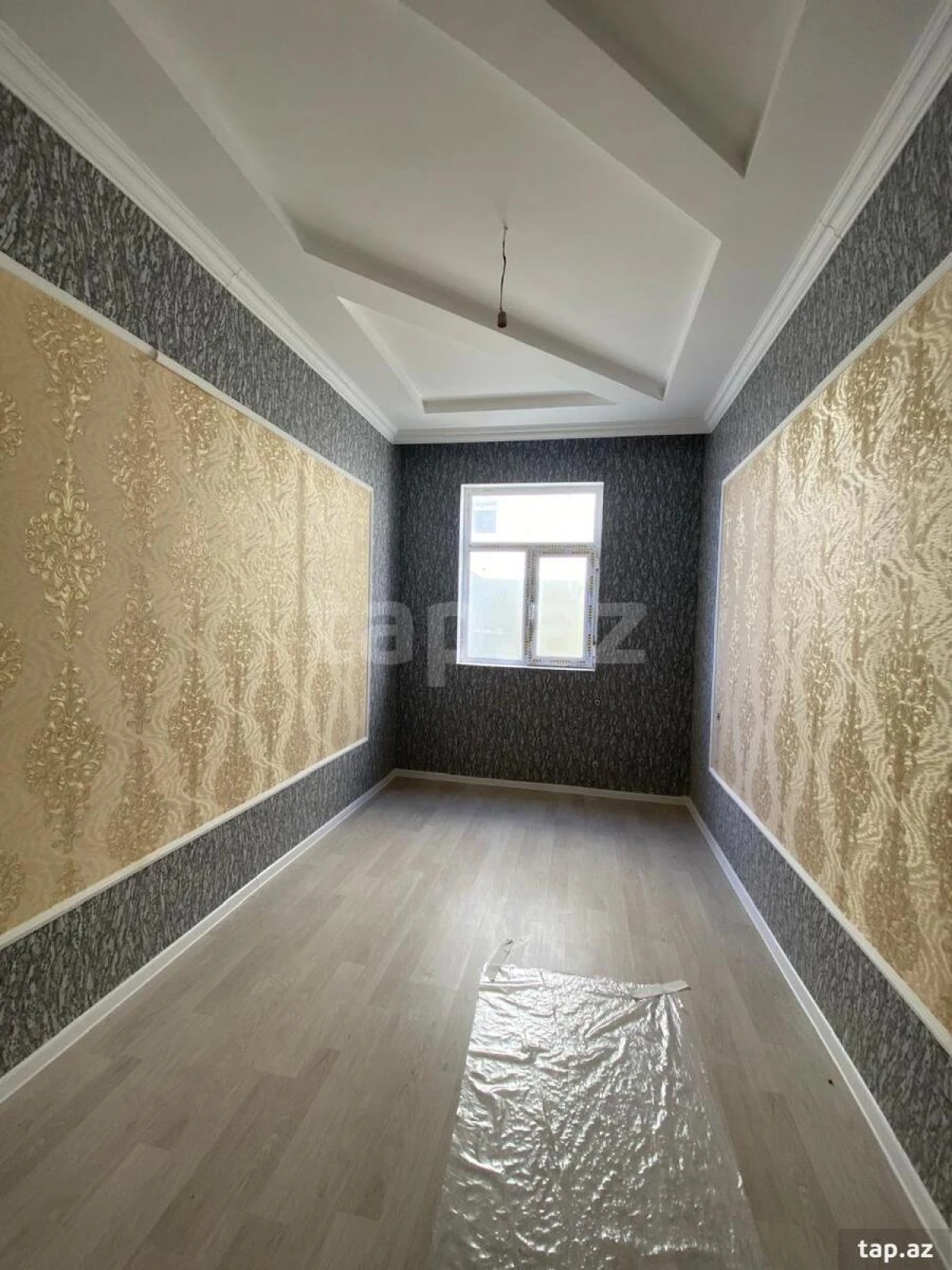 Satılır 4 otaqlı həyət evi