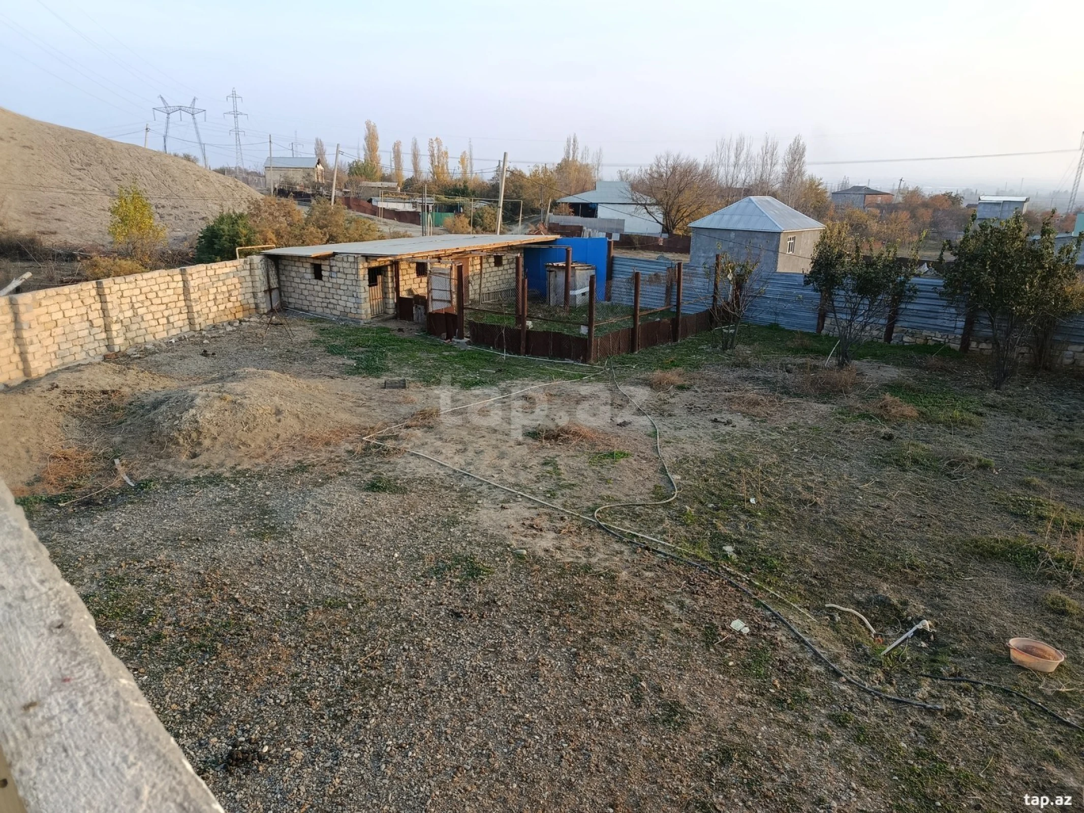 Satılır 5 otaqlı həyət evi