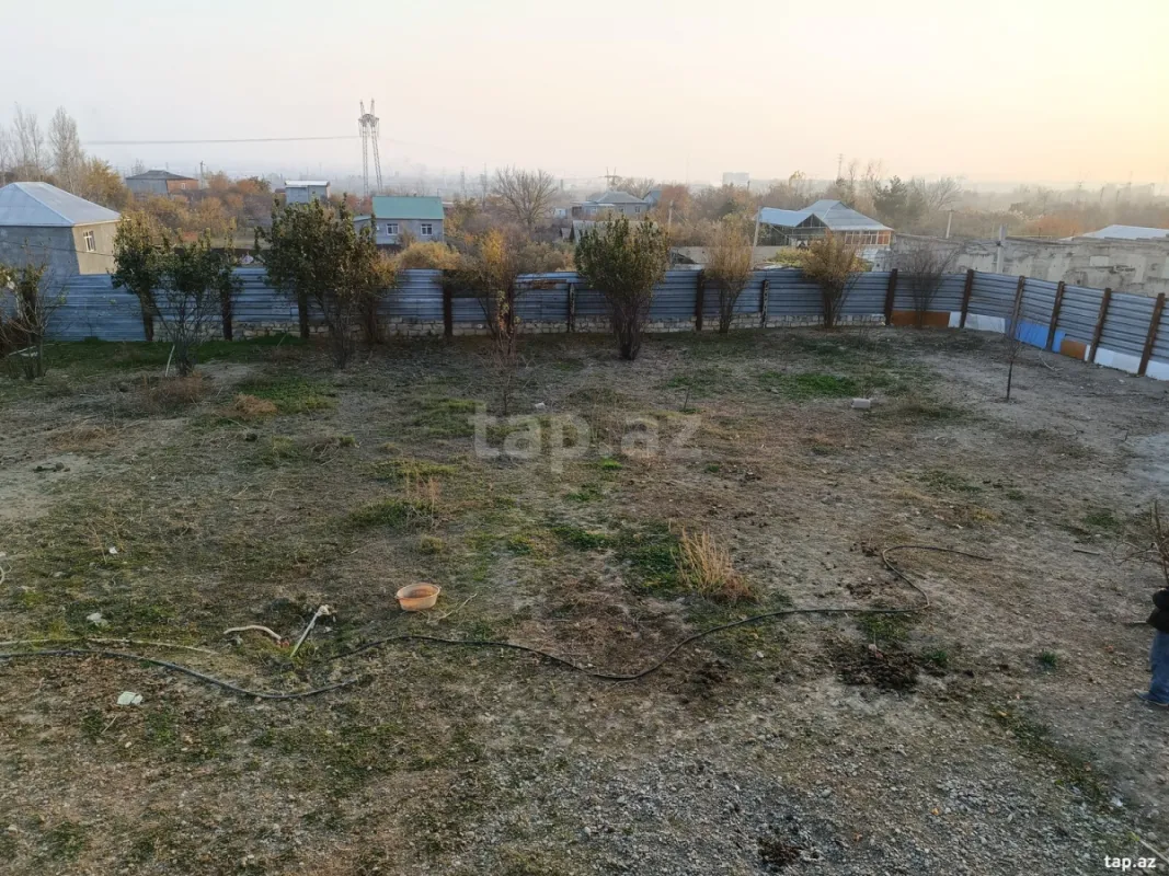 Satılır 5 otaqlı həyət evi