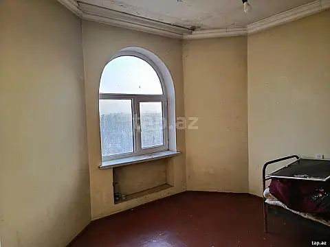 Satılır 5 otaqlı həyət evi