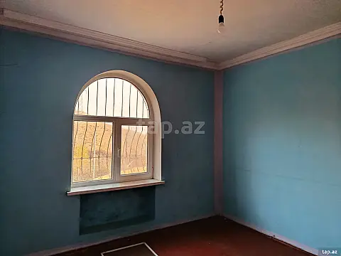 Satılır 5 otaqlı həyət evi