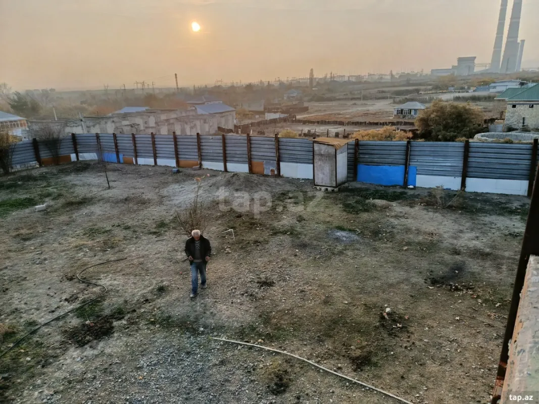 Satılır 5 otaqlı həyət evi