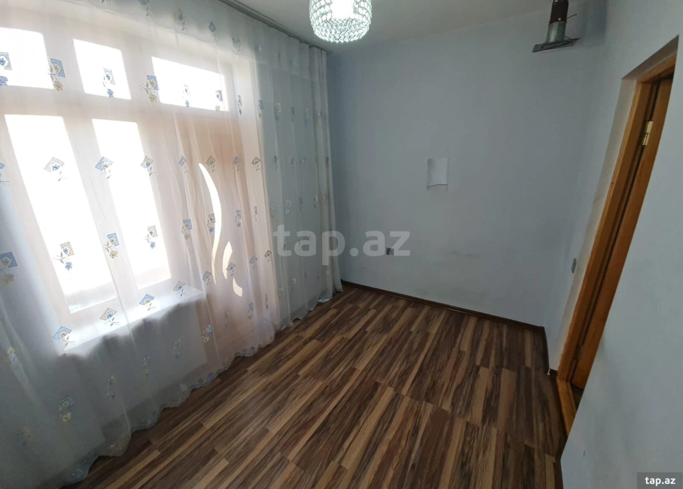 Satılır 1 otaqlı mənzil 35 m²