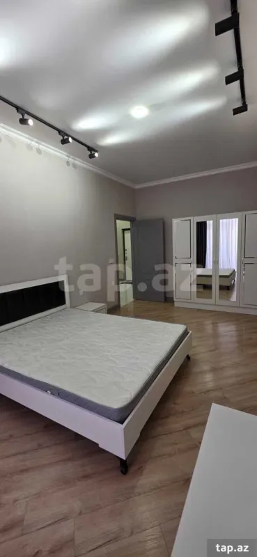 Kirayə verilir 2 otaqlı yeni tikili 97 m²