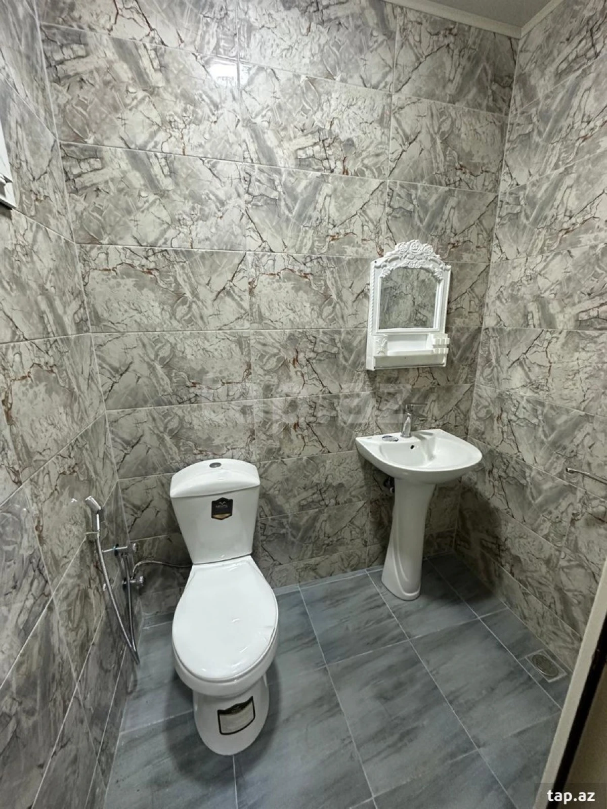 Kirayə verilir 2 otaqlı həyət evi