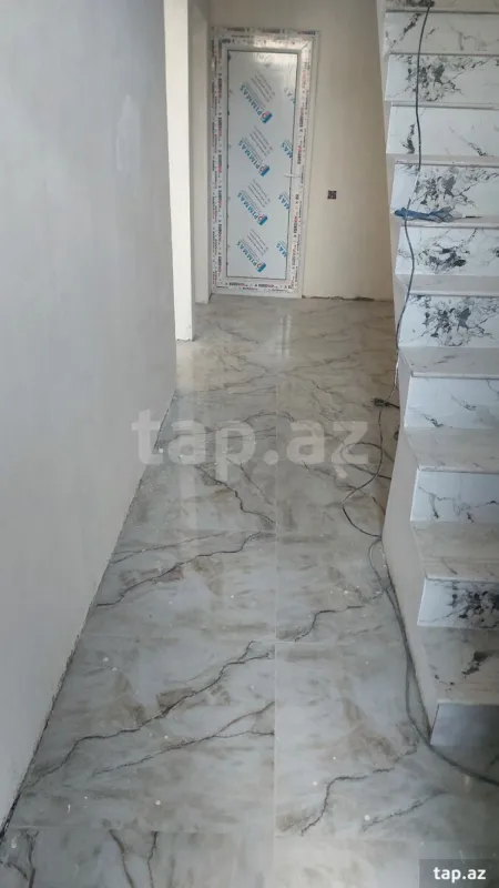 Satılır 4 otaqlı həyət evi