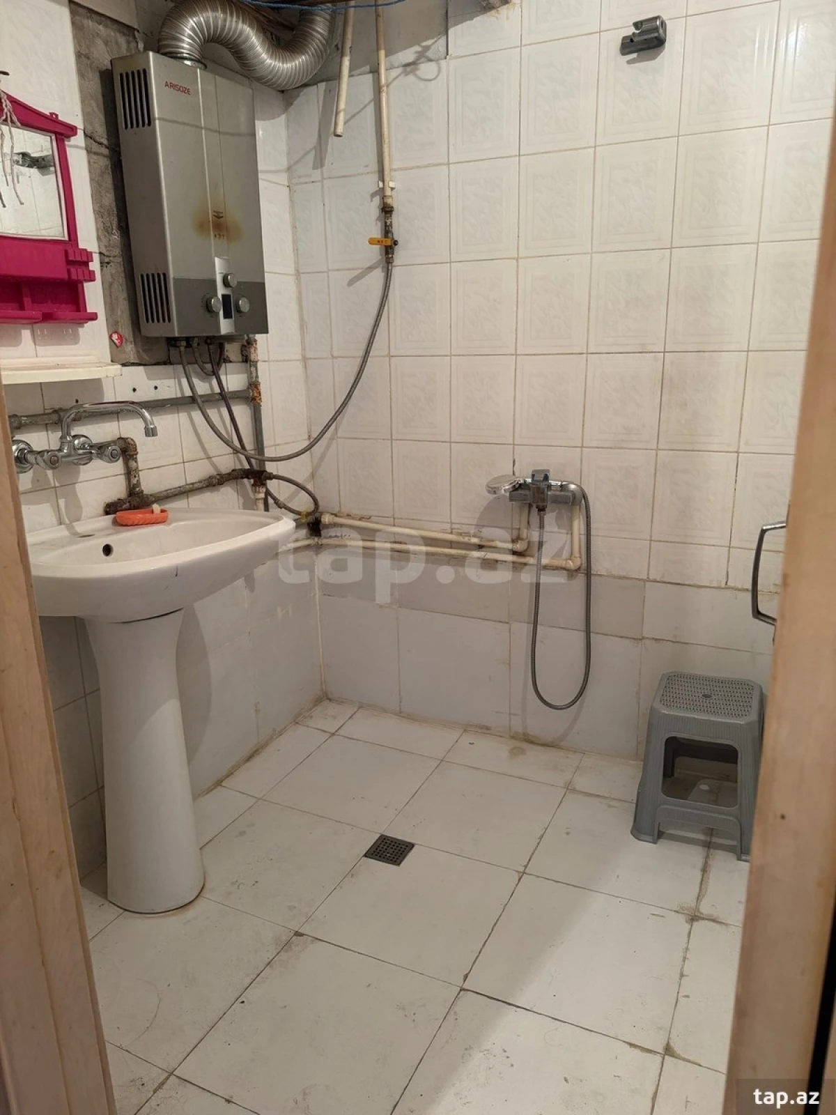 Satılır 1 otaqlı mənzil 45 m²