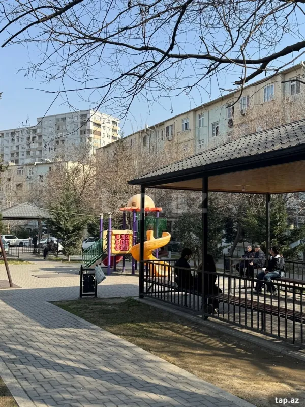 Satılır 1 otaqlı mənzil 45 m²