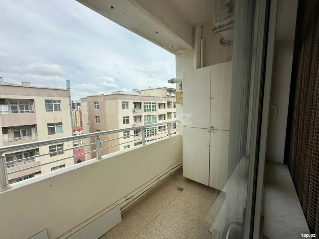 Kirayə verilir 3 otaqlı yeni tikili 120 m²