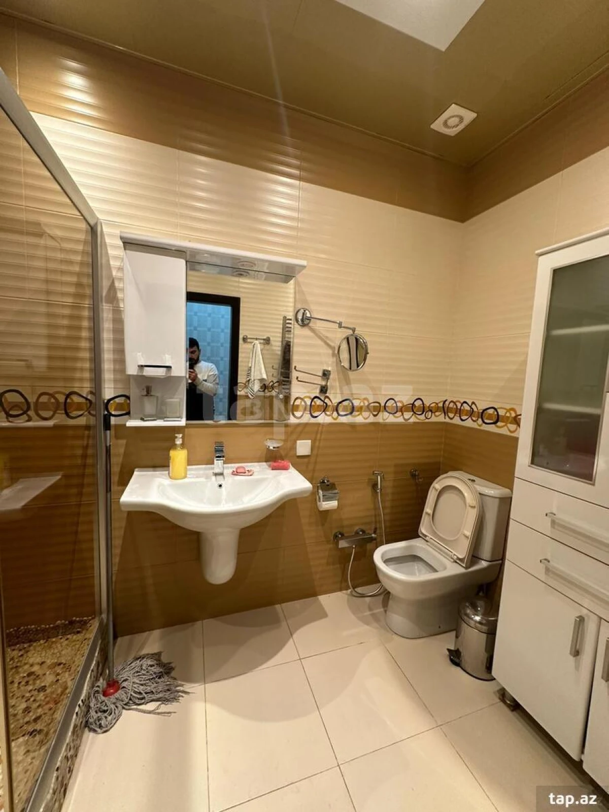 Kirayə verilir 3 otaqlı yeni tikili 120 m²