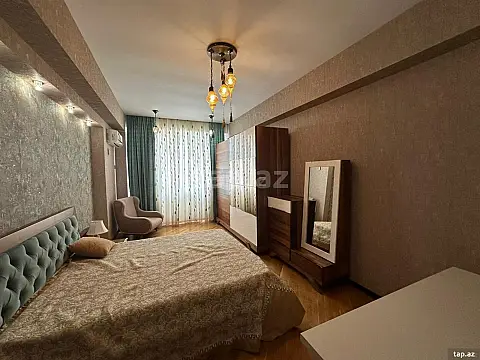 Kirayə verilir 3 otaqlı yeni tikili 120 m²