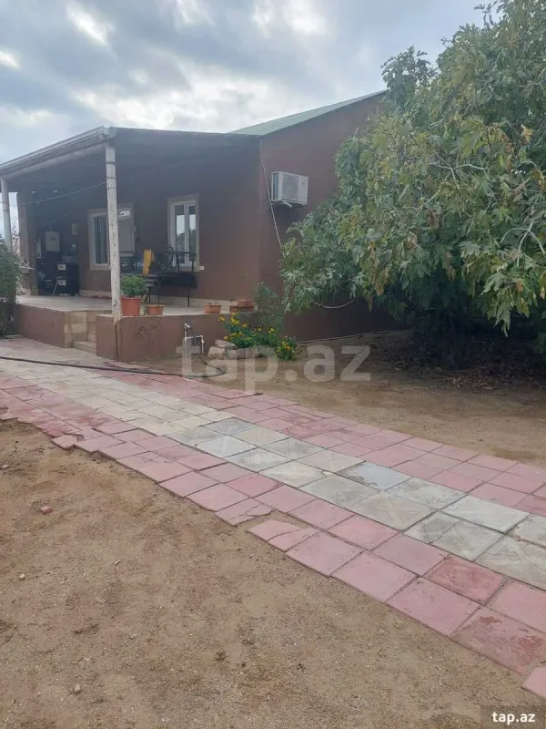 Satılır 3 otaqlı həyət evi